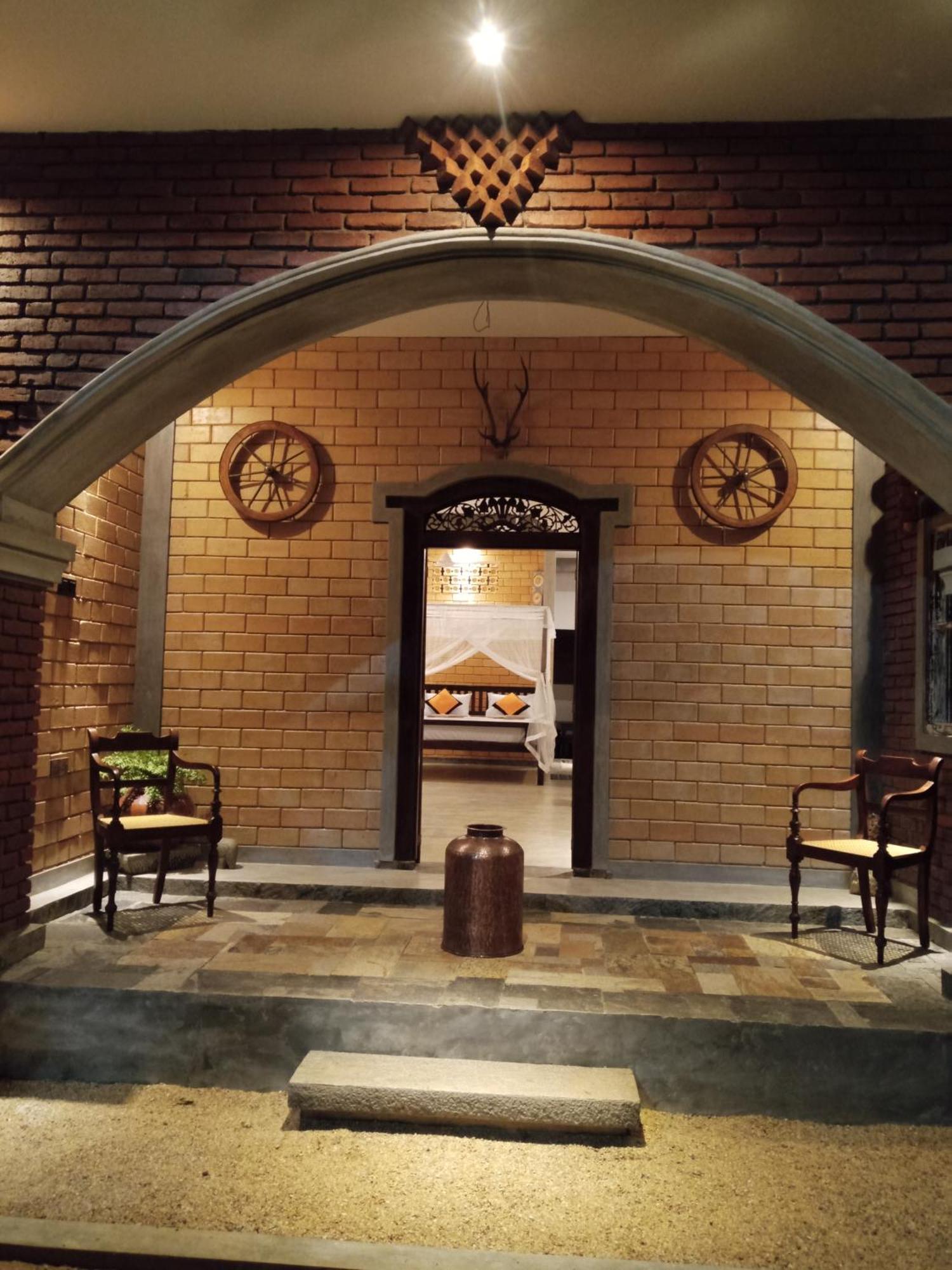 Hotel The Brick Wonder Habaraduwa Central Exterior foto