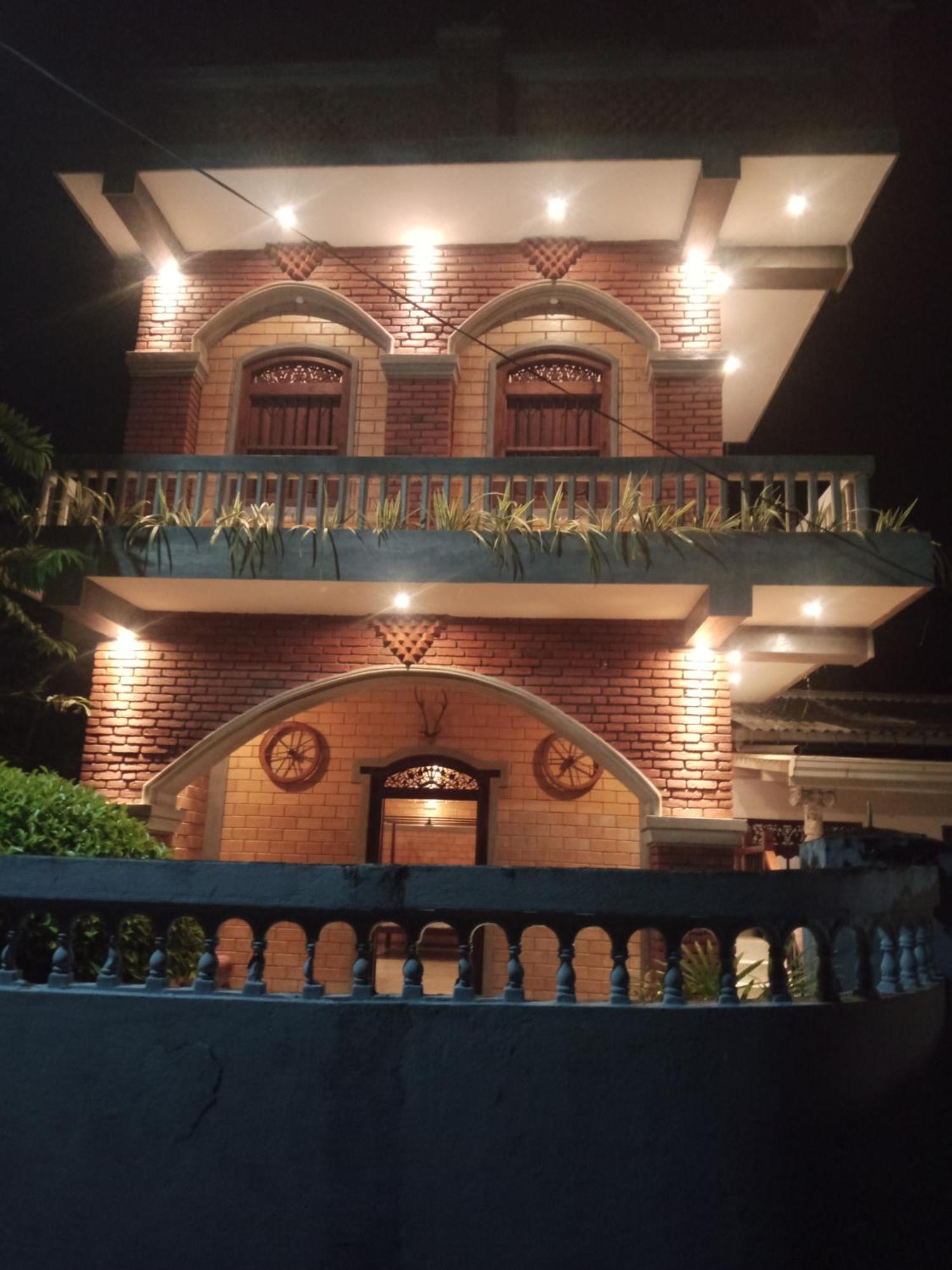 Hotel The Brick Wonder Habaraduwa Central Exterior foto